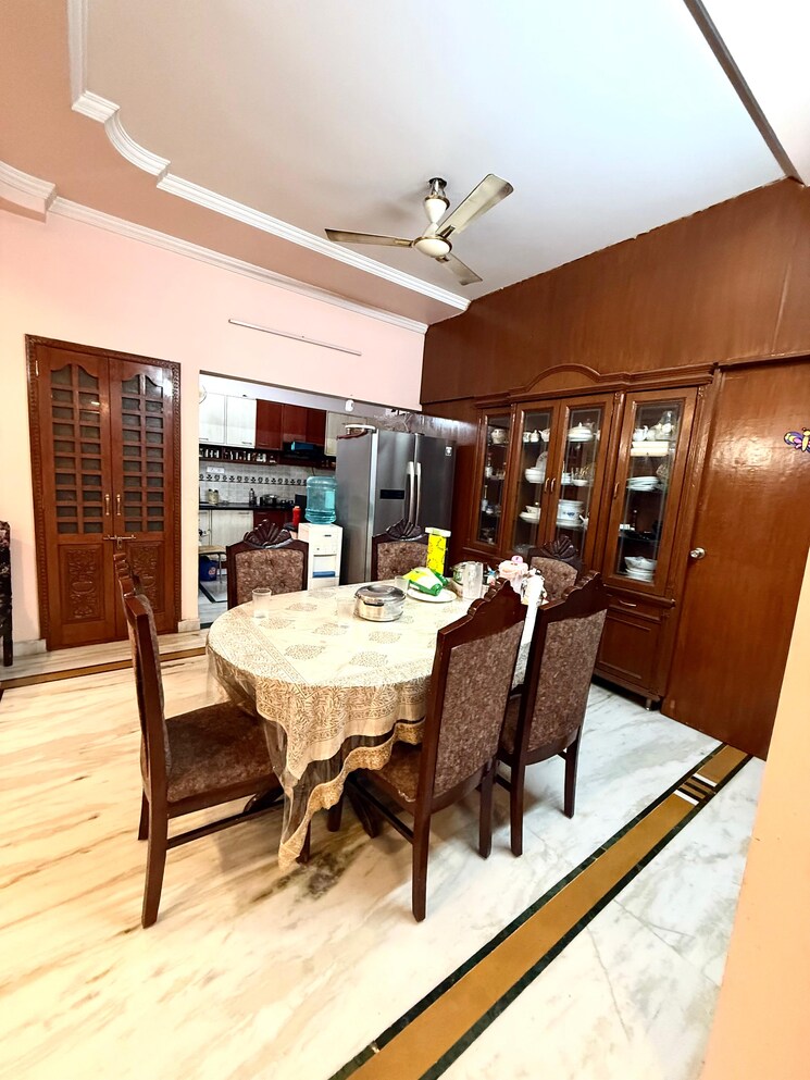 Dining area, film nagar 4 Bedroom 2500 Sq.Ft. Apartment In Film Nagar Hyderabad 9424408