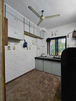 Team Area in 2 BHK Apartment at Shiv Parvati, Malad West – for Rent