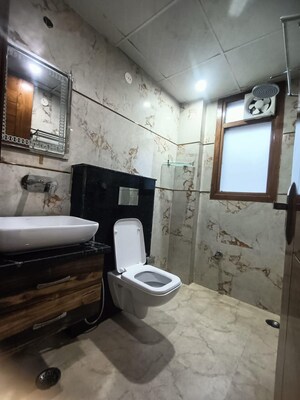 Kitchen in 1 BHK Builder Floor at Sector 40 – for Rent