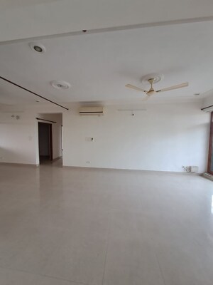 Room in 3 BHK Independent House at Sahastradhara Road – for Rent