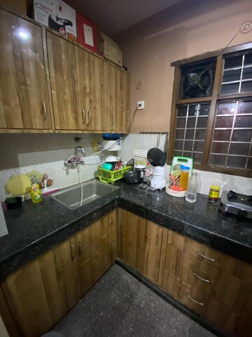 Kitchen in 1 BHK Builder Floor at Sector 40 – for Rent