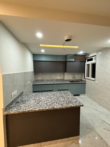 Kitchen in 2 BHK Builder Floor at Sector 38 – for Rent
