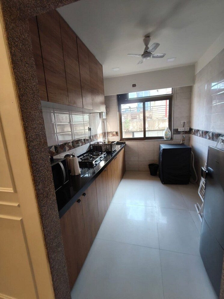 Kitchen, bandra west 3 Bedroom 1200 Sq.Ft. Apartment In Bandra West Mumbai 9424595