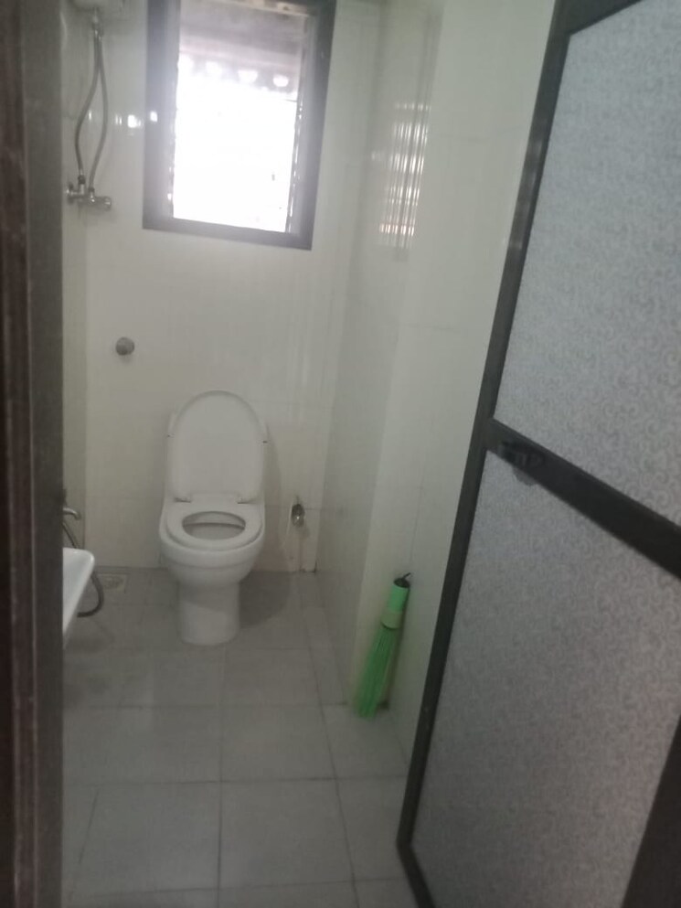 Bathroom, da-vincy-baylord 1 Bedroom 480 Sq.Ft. Apartment In Borivali West Mumbai 9424602