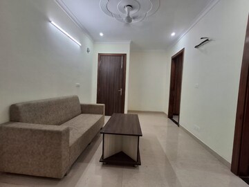 Living Room in 2 BHK Builder Floor at Sector 40 – for Rent