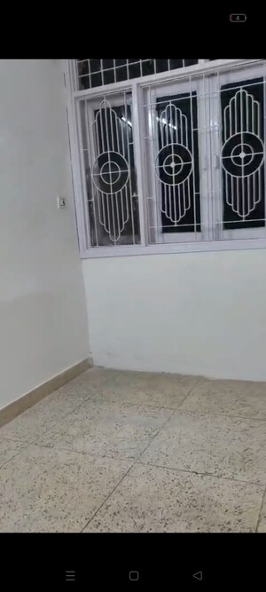 2 BHK Builder Floor For Rent in Pitampura