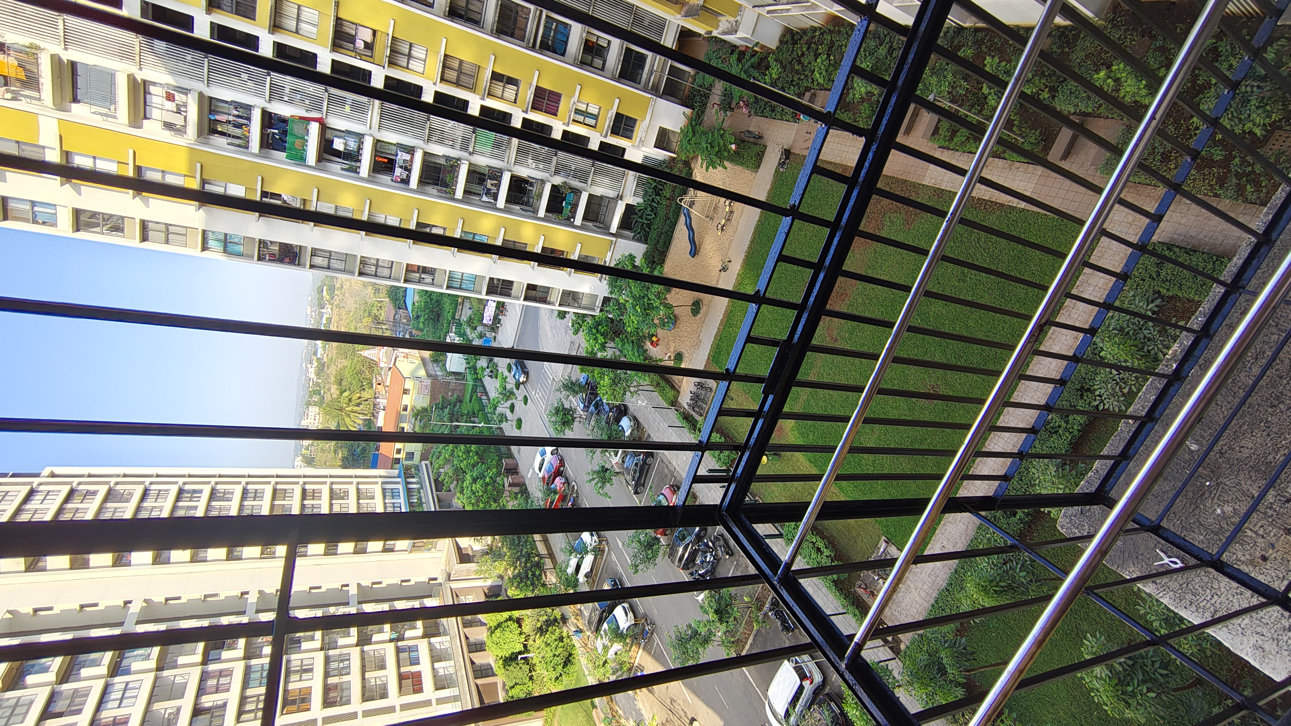 1 BHK + Pooja Room Apartment For Sale in Lodha Palava City Lakeshore Greens