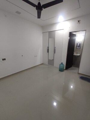Room in 1 BHK Apartment at Puranik City Reserva, Ghodbunder Road – for Rent