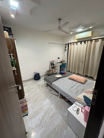 Bedroom in 2 BHK Apartment at Dn Nagar – for Rent