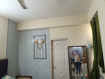 Furnished Amenities in 2 BHK Apartment at Shree Vardhman Mantra, Sector 67 – for Rent