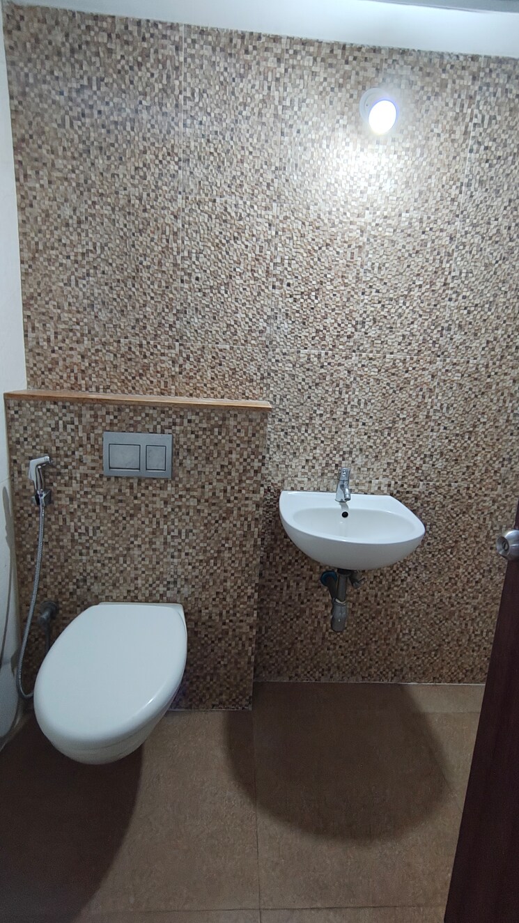 Bathroom, lodha-palava-downtown-dombivli-east 2 Bedroom 717 Sq.Ft. Apartment In Dombivli East Thane 9424718
