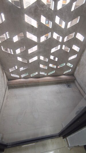 Parking in 2 BHK Apartment at Lodha Palava Downtown Dombivli East, Dombivli East – for Rent