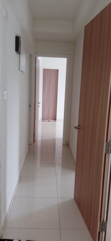 1 BHK Apartment For Rent in Haware Estate, Kasarvadavali