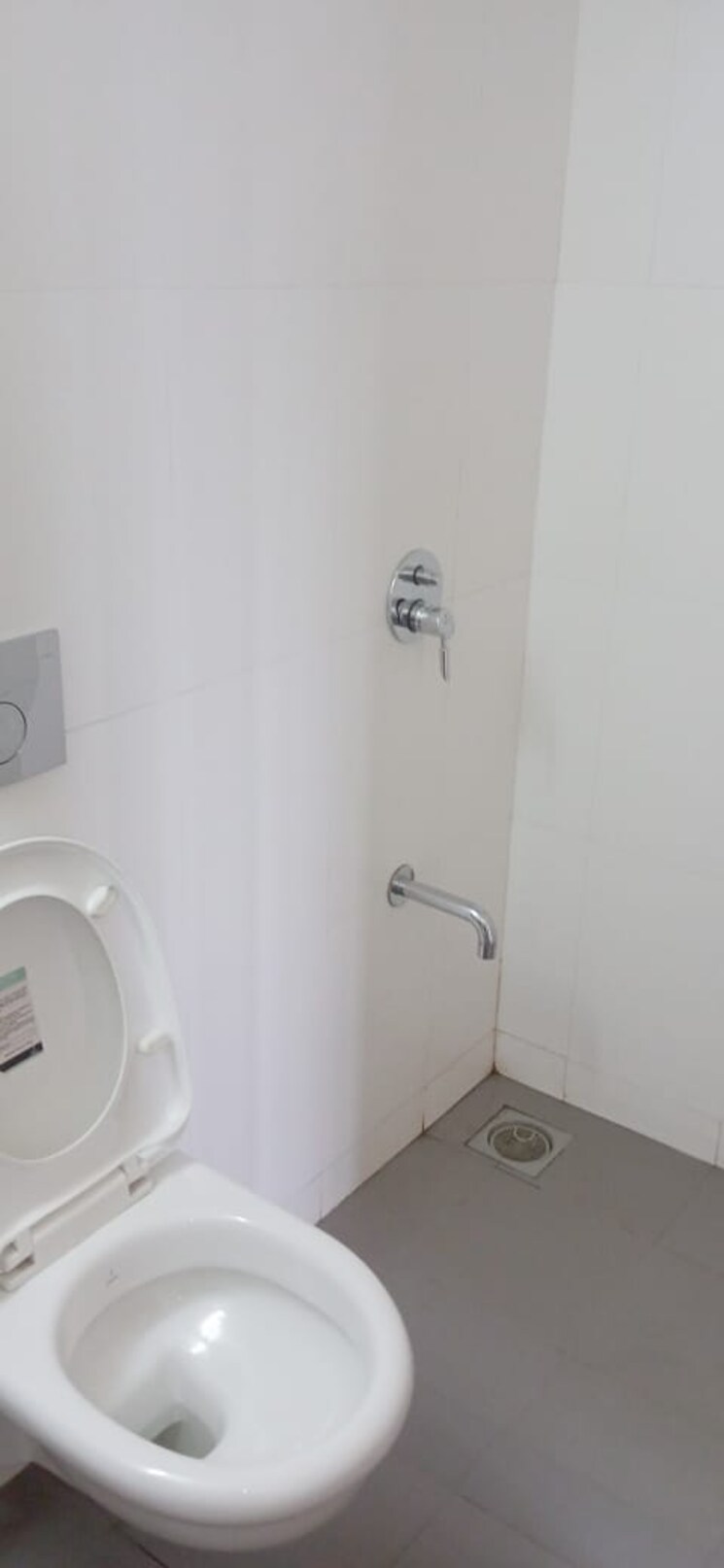 Bathroom, godrej-emerald 3 Bedroom 1033 Sq.Ft. Apartment In Ghodbunder Road Thane 9424737