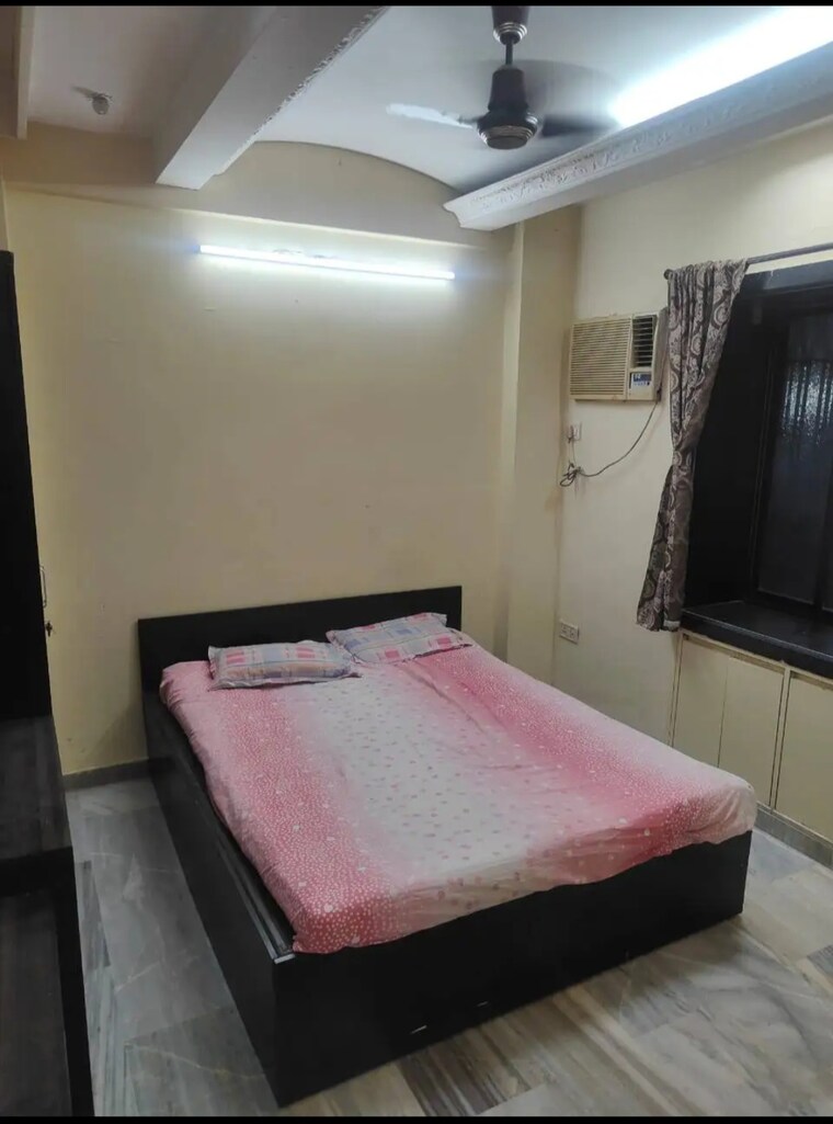 Bedroom, andheri west 2.5 Bedroom 750 Sq.Ft. Apartment In Andheri West Mumbai 9424747