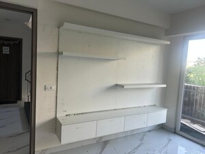 Furnished Amenities in 3 BHK Apartment at M3M Soulitude, Sector 89 – for Rent