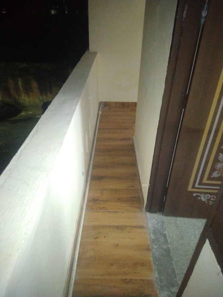 Balcony, lajpat nagar 4 4 Bedroom 1800 Sq.Ft. Builder Floor In Lajpat Nagar 4 Delhi 9424757