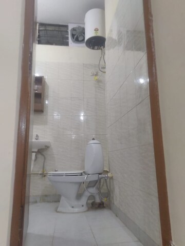 Bathroom in 4 BHK Builder Floor at Lajpat Nagar 4 – for Rent