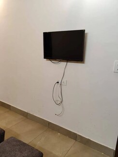 1 BHK + Pooja Room Apartment For Sale in Satyam Complex Nalasopara