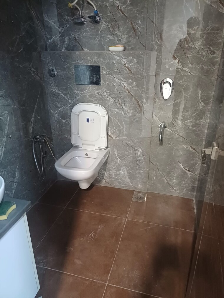 Bathroom, sahridaya-apartments 2 Bedroom 950 Sq.Ft. Apartment In Paschim Vihar Delhi 9424767