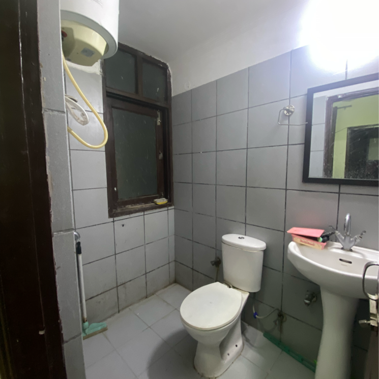 Bathroom, maya-garden-city 1 RK 475 Sq.Ft. Apartment In Nagla Road Zirakpur 9424773