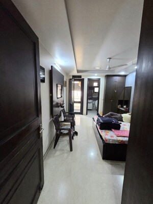 Bedroom in 2 BHK Builder Floor at Boutique Residential Apartments C-253, Defence Colony – for Rent