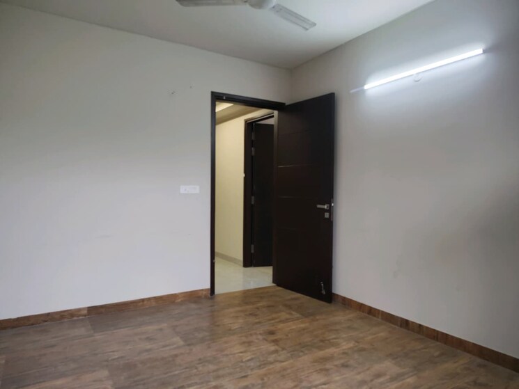 Room, vasant enclave 3 Bedroom 1150 Sq.Ft. Builder Floor In Vasant Enclave Delhi 9424777