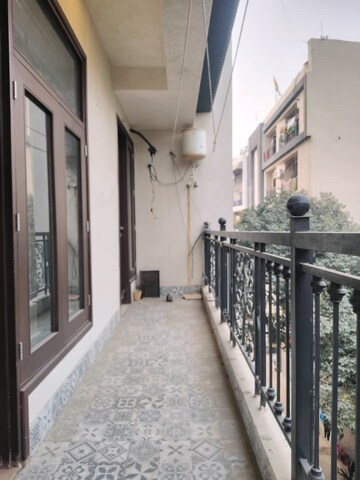 Balcony in 3 BHK Builder Floor at Vasant Enclave – for Rent