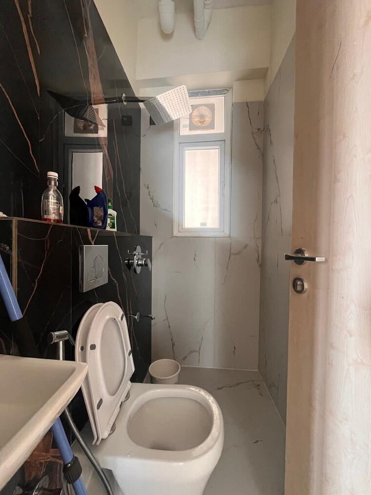 Bathroom, ruparel-sky-green 1 Bedroom 423 Sq.Ft. Apartment In Kandivali West Mumbai 9424783