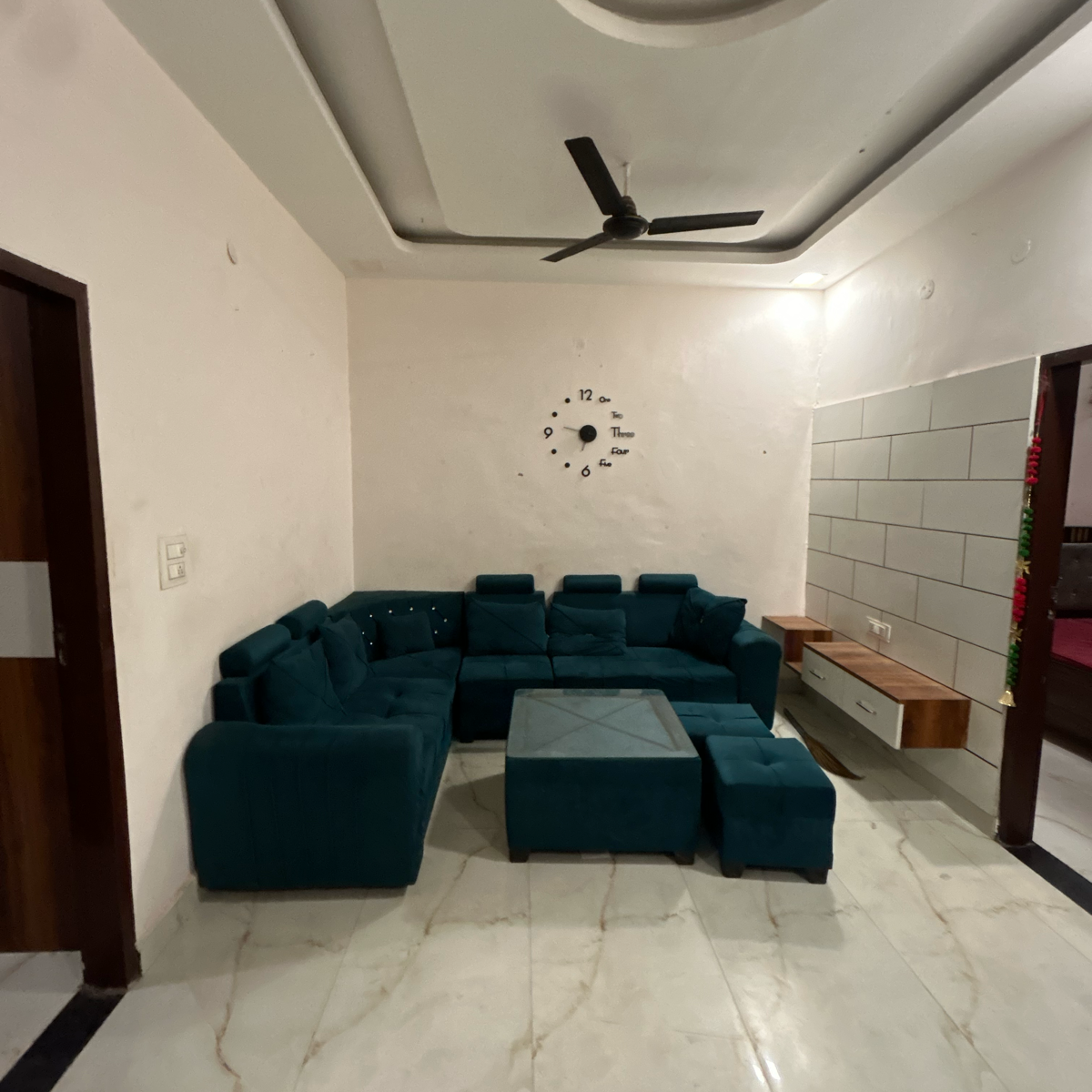 2 BHK + Extra Room Apartment For Rent in Shivalik City 