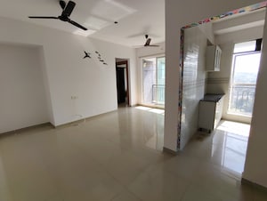 Room in 2 BHK Apartment at Tanvi Eminence, Mira Road – for Rent