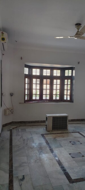 Living Room in 6 BHK Independent House at Gomti Nagar – for Rent