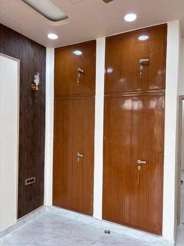 Furnished Amenities in 3 BHK Villa at Real Greens, Kalwar Road – for Sale