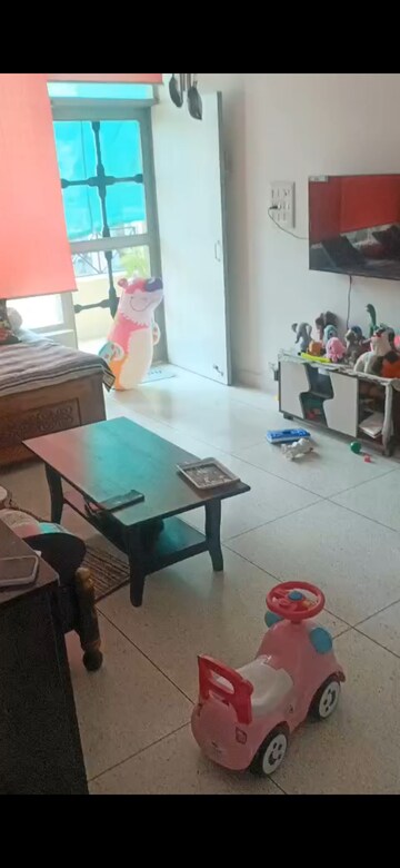 Team Area in 3 BHK Apartment at Samridhi CGHS Apartments, Sector 21c – for Sale