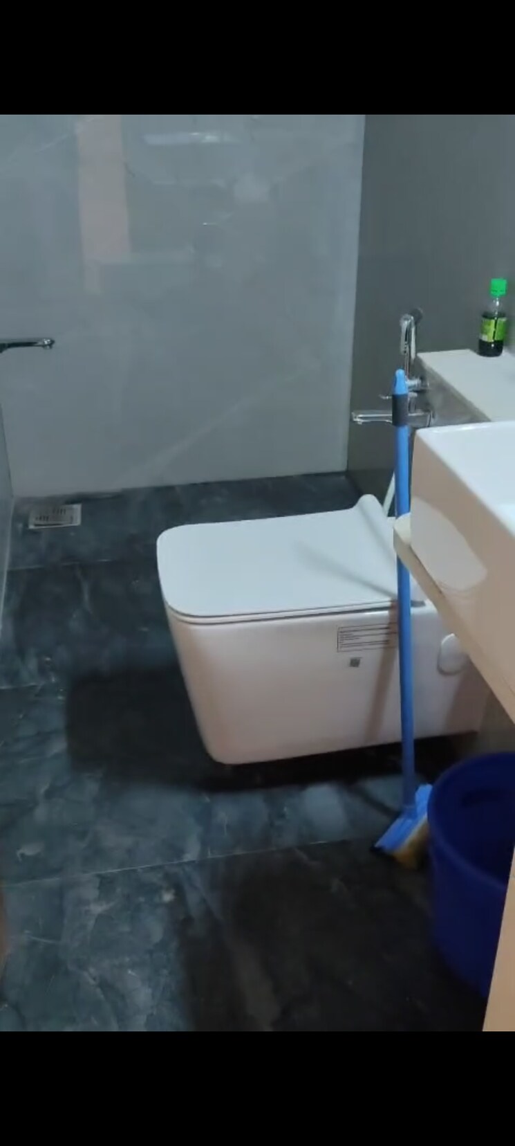 Bathroom, sugee-akanksha 3 Bedroom 1045 Sq.Ft. Apartment In Dadar West Mumbai 9424838