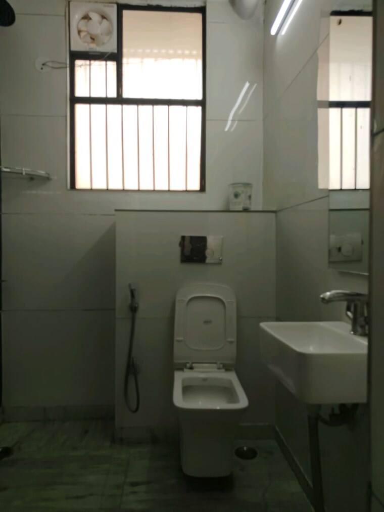 Bathroom, sector 57 4 Bedroom 2600 Sq.Ft. Builder Floor In Sector 57 Gurgaon 9424844