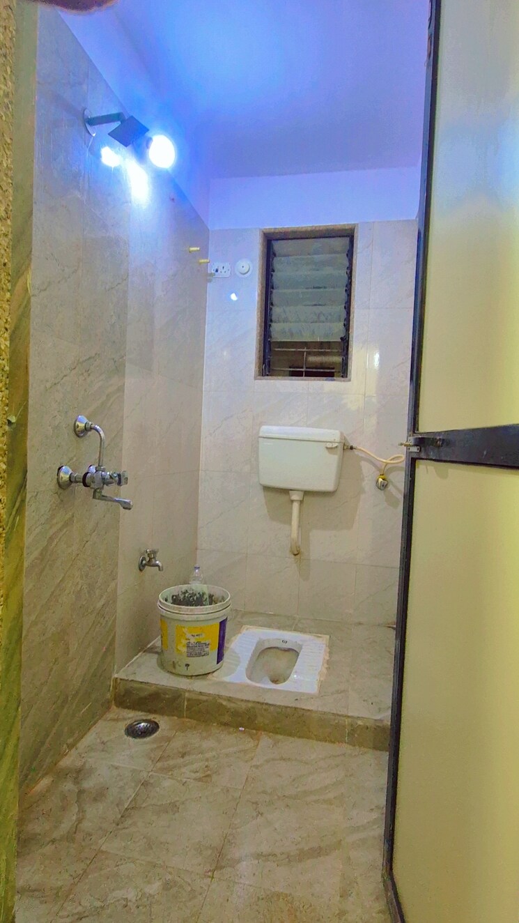 Bathroom, shiv-kartik-homes 2 Bedroom 1250 Sq.Ft. Apartment In Ulwe Navi Mumbai 9424845