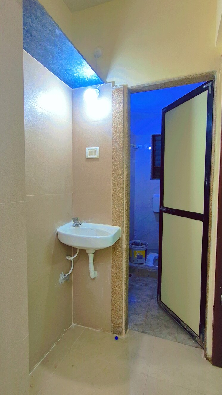 Bathroom, shiv-kartik-homes 2 Bedroom 1250 Sq.Ft. Apartment In Ulwe Navi Mumbai 9424845