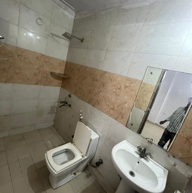 Bathroom, malviya nagar 2 Bedroom 800 Sq.Ft. Builder Floor In Malviya Nagar Delhi 9424849
