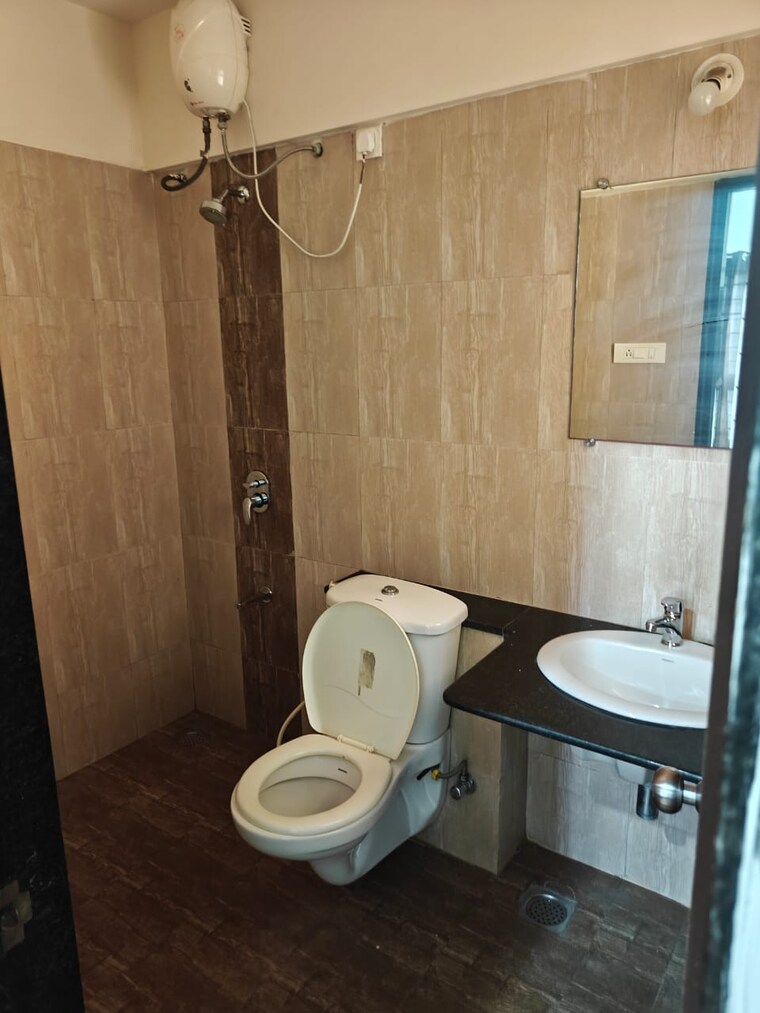 Bathroom, the-chatterjee-the-crown-greens 2 Bedroom 1100 Sq.Ft. Apartment In Hinjewadi Pune 9424847