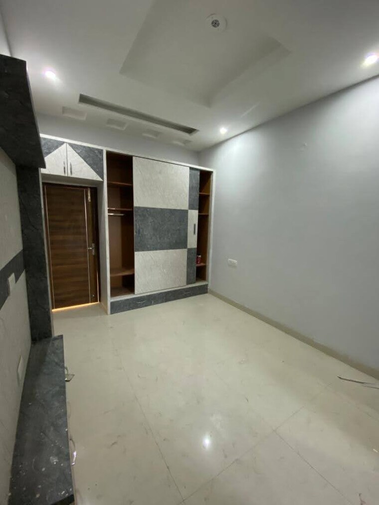 Room, ambala highway 3 Bedroom 128 Sq.Yd. Independent House In Ambala Highway Zirakpur 9424857