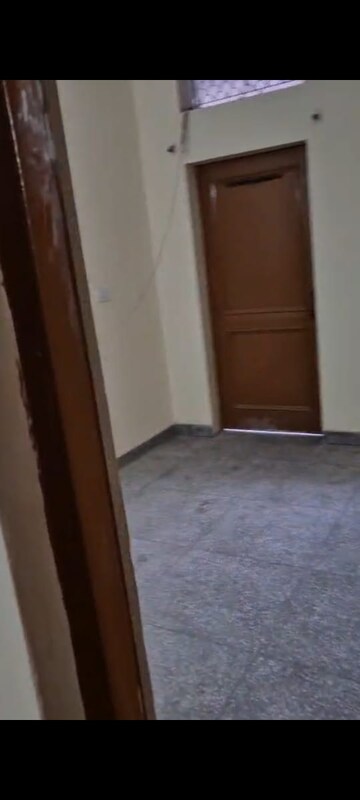 Room in 2 BHK Independent House at Govindpuri – for Rent
