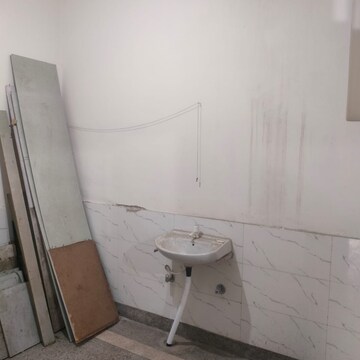 Bathroom in 3 BHK Villa at Ompee Space Homes, Palam Vihar – for Rent