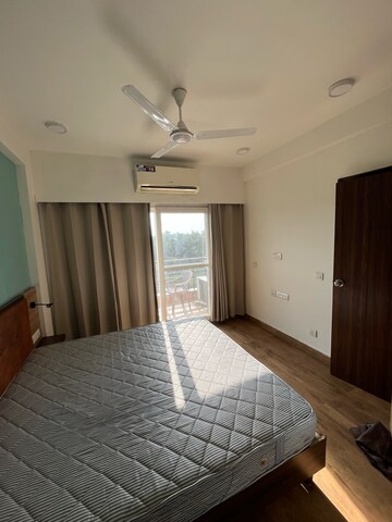 Bedroom in 1 BHK Builder Floor at Green Wood City, Sector 45 – for Rent