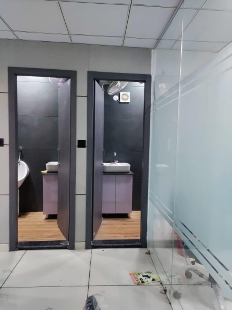 undefined, mahavir enclave Commercial Office Space 1800 Sq.Ft. In Mahavir Enclave Delhi 9424942