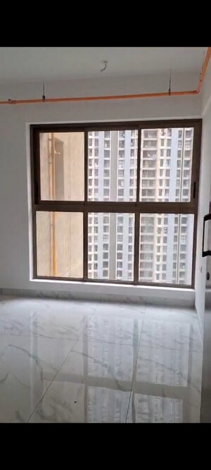 1 BHK Apartment For Rent in Raymond Ten X Habitat, Pokhran Road No Two