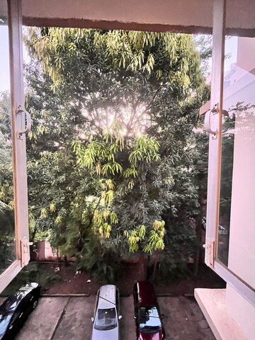 1 BHK Apartment – Garden View at Andheri West - for Rent