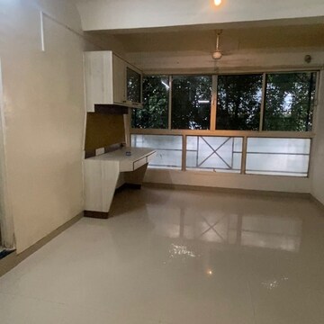 Room in 3 BHK Apartment at Aundh – for Rent