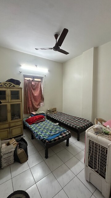 Bedroom in 6+ BHK Independent House at Vastrapur – for Rent