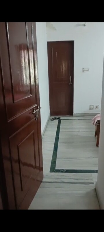 Bathroom in 2 BHK Apartment at Shatabdi Vihar, Sector 52 – for Rent
